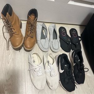 Bundle of Shoes